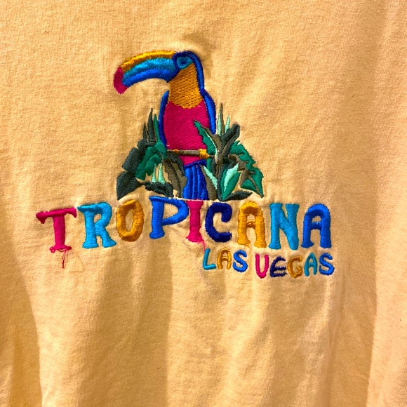 Made in USA short sleeve, crew neck embroidered Tropicana Las Vegas Shirt L - Picture 6 of 8